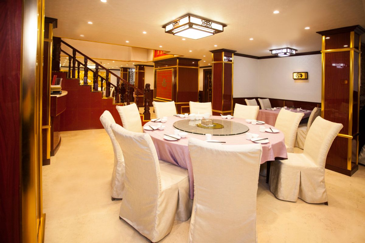 Capitol Hotel Dubai - Food, Drinks, Restaurants, Bars